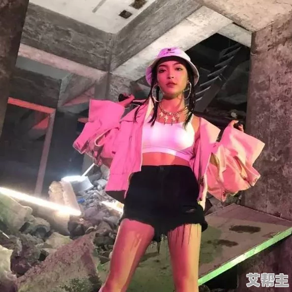 东南亚少女rapperdiss一夜之间火遍网络，引发全球关注与讨论，背后故事令人震惊！