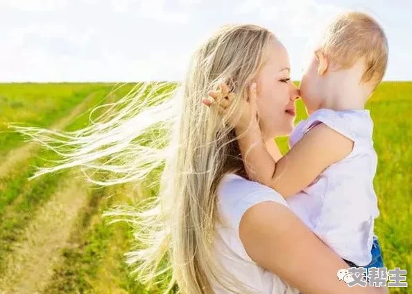 东北女人奶水授乳milkhd，真是让人感受到母爱的伟大与温暖，值得关注